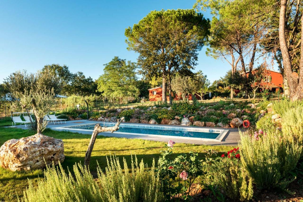 Tenuta Valloria Маса Маритима Екстериор снимка